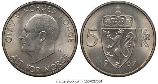 Norway Norwegian coin 5 five kronor 1967, head of King Olav V left, crowned royal shield with lion holding hatchet divides denomination, date below,