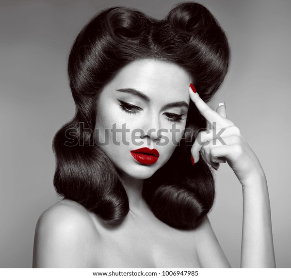 Nostalgia Pin Girl Red Lips Makeup Stock Photo Edit Now 1006947985