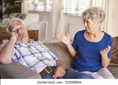 It is not always easy to live together - Powered by Shutterstock