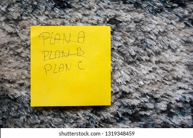 Note paper stickers with crossed strings 