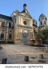 Notre Dame Cathedral. Dax. France