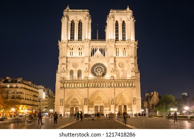 Notre Dame De Paris Famous Cathedral Stock Photo 1217418286 | Shutterstock