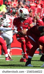 Nov 10, 2019; Tampa, FL USA;  Tampa Bay Buccaneers Linebacker Shaquil Barrett (58) Gets Ready To Sack Arizona Cardinals Quarterback Kyler Murray (1) During An NFL Game. 