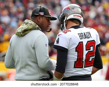 Nov 14, 2021; Landover, MD USA;  Tampa Bay Buccaneers Offensive Coordinator Byron Leftwich Talks With Quarterback Tom Brady (12) During An NFL Game At FedEx Field. (Steve Jacobson, Image Of Sport)