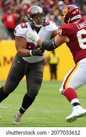 Nov 14, 2021; Landover, MD USA;  Tampa Bay Buccaneers Defensive End Ndamukong Suh (93) Tries To Sack The Quarterback During An NFL Game At FedEx Field. (Steve Jacobson, Image Of Sport)