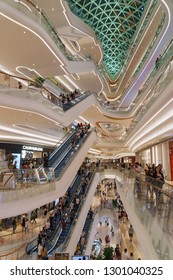 Nov, 2017, Shenzhen, China. Interior Of Shenzhen Shopping Mall - Uni Walk (Yifang Center). A Crowded Shopping Mall In Weekend. 