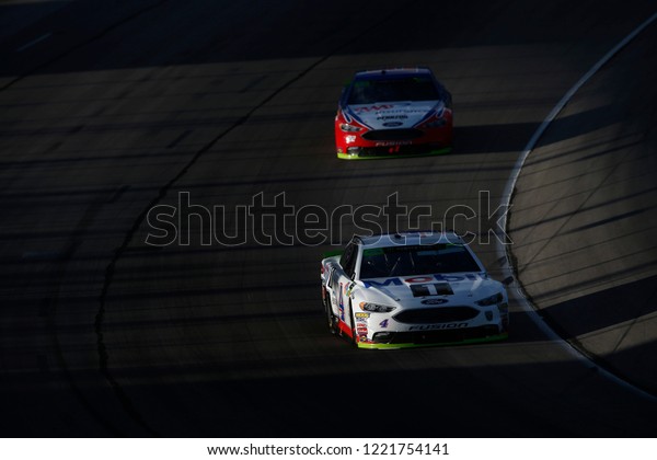 November 04, 2018 - Ft.\
Worth, Texas, USA: Kevin Harvick (4) battles through the turns for\
position during the AAA Texas 500 at Texas Motor Speedway in Ft.\
Worth, Texas.