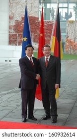 NOVEMBER 11, 2005 - BERLIN: Chinese President Hu Jintao And German Chancellor Gerhard Schroeder Meet In The Chanclery In Berlin.