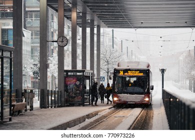 NOVEMBER 21, 2017 - STOCKHOLM, SWEDEN. Overnight Snowfall Delays Public Transport. Bus Is Letting Passengers Go Onboard During Snowy And Windy Weather. 