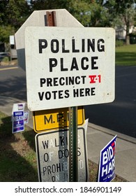 November 3, 2020 - Elkins Park, Pennsylvania: A Polling Place Sign At Gratz College On Election Day In Elkins Park, Pennsylvania