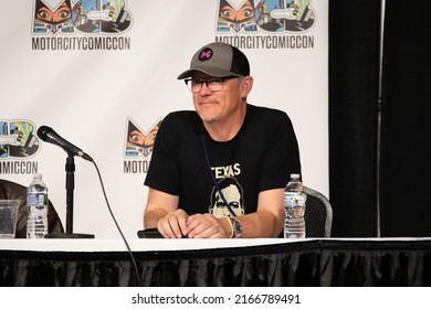 Novi, MI - May 14, 2022: Matthew Lillard Hosts A Scream Panel At Motor City Comic Con