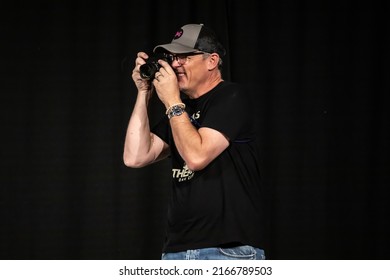 Novi, MI - May 14, 2022: Matthew Lillard Hosts A Scream Panel At Motor City Comic Con