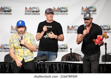 Novi, MI - May 14, 2022: Jamie Kennedy, Matthew Lillard, Skeet Ulrich Host A Scream Panel At Motor City Comic Con