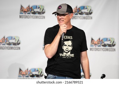 Novi, MI - May 14, 2022: Matthew Lillard Hosts A Scream Panel At Motor City Comic Con