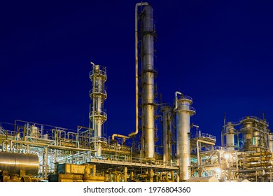 Novomoskovsk, Russia - May 2021: Chemical Plant, Petrochemical Factory At Night. Petro Chemical Power Industry Refinery Enterprise Of Methanol. Late Night Industrial Landscape Background