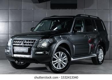 Mitsubishi Pajero Sport Images Stock Photos Vectors Shutterstock