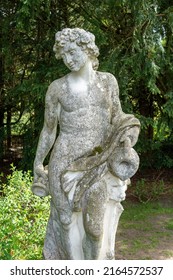 Nr. Wooler, Northumberland, UK: May 29th, 2022: Garden Statue At Lilburn Tower, A Mansion House Gardens Open Through The National Gardens Scheme.