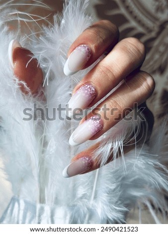 Nude nails. Nails model. Nails example