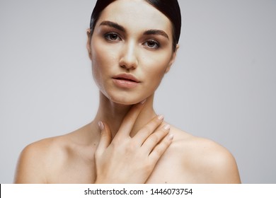 Nude Shoulders Elegant Woman Clean Skin Foto De Stock 1446073754