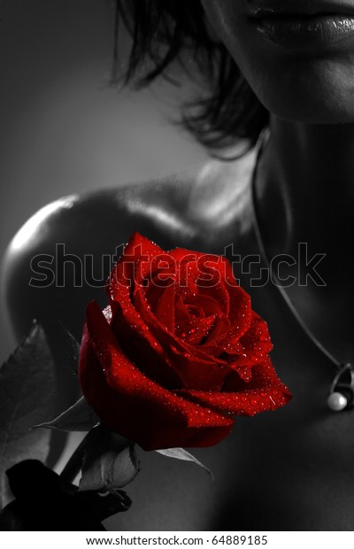 Black rose nude