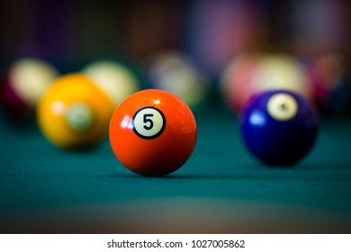 Number 5 Billiard Ball 