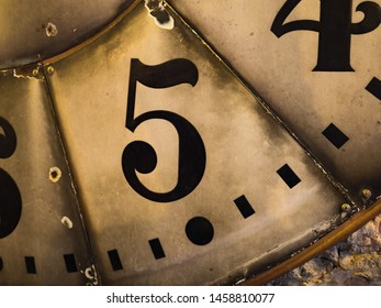 Number five in a big clock