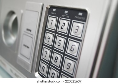 Numeric Keypad On The Safe