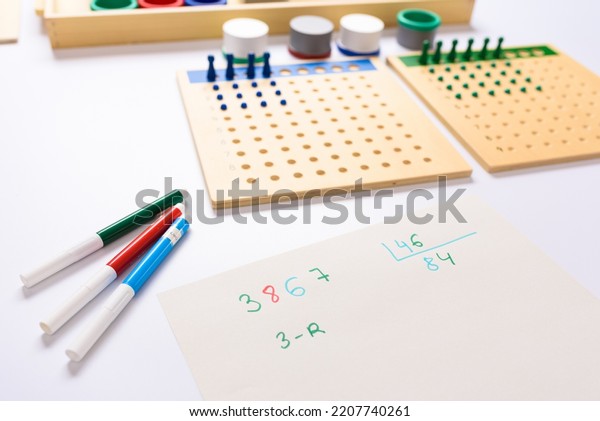 A numerical division carried out following the\
montessori method.