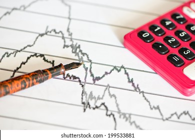 Numerical and graphical data simulating a financial study