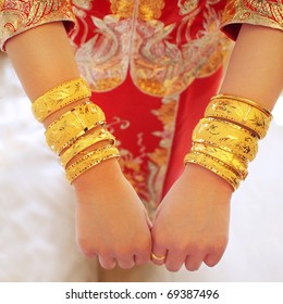 Wedding Bangles Gold Images Stock Photos Vectors Shutterstock