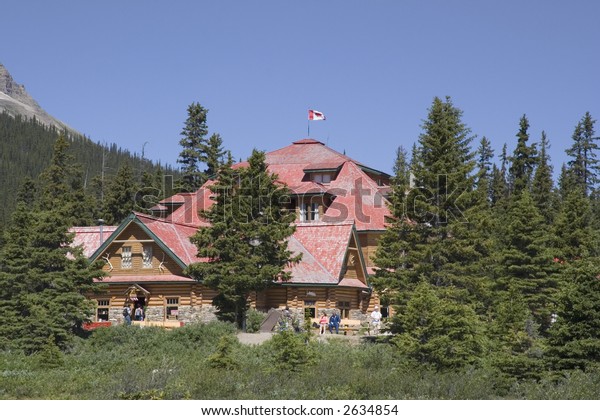 Numtijah Lodge Canadian Rockies Bow Lake Stock Photo Edit Now