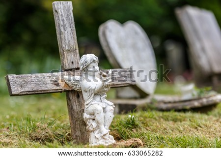 Nunhead cemetry in spring