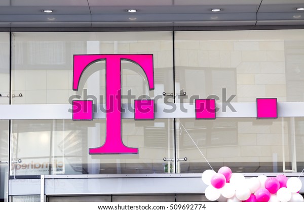 Nurnberggermany November 1 2016 Emblem Tmobile Stock Photo Edit