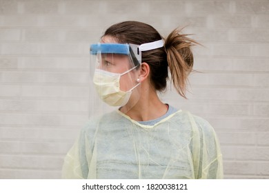 Nurse Health Care Worker Woman Coronavirus Wearing Ppe Gloves Gown Face Shield Mask N95