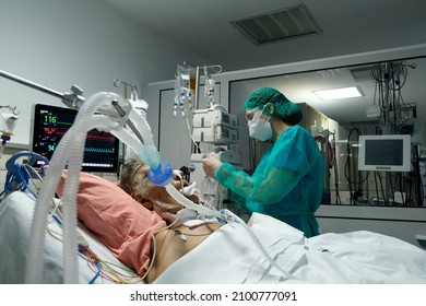 A Nurse Treats A Patient At The Intensive Care Unit (ICU) Of The Sotiria Hospital, Amid The Coronavirus Disease (COVID-19) Pandemic, In Athens, Greece, November 17, 2021