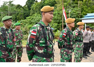 Nusalaut, Indonesia - August 17, 2022: Indonesian National Armed Forces And Police In One Ceremony