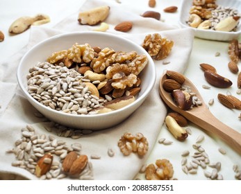 Nut mix, walnut, sunflower seed, almond, cashew nut, brazil nut