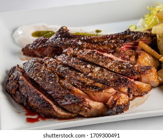 NY Strip Steak Grilled With Asparagus