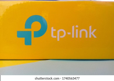 NY, USA - NOVEMBER 24, 2019: Yellow Box Of Wireless Router Modem Tp-link Archer C20 AC750