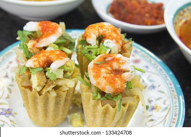 Nyonya Peranakan Kueh Pie Tee With Prawns And Chili Paste Closeup