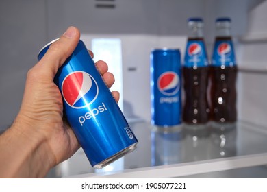 1,107 Pepsi hand Images, Stock Photos & Vectors | Shutterstock