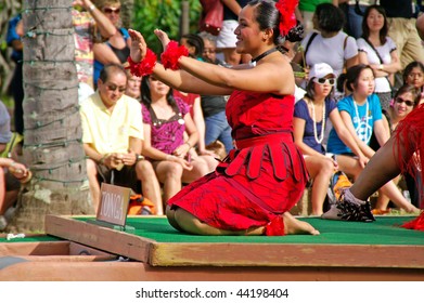 OAHU, HAWAII - DECEMBER 24: Polynesian Cultural Center. Students From Brigham Young University-Hawaii Perform Traditional Tonga Dance On A Canoe On Christmas Eve, December 24, 2008.