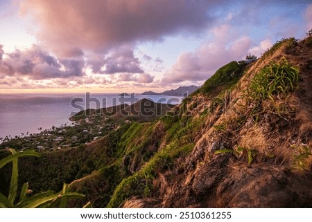 Oahu, Hawaii, Honolulu, beaches, mountains, ocean, sunrises, sunsets, tropical, paradise, serene, lush, coastline, palm trees, turquoise, water, waves, sandy shores, vibrant, skies, volcanic, peaks