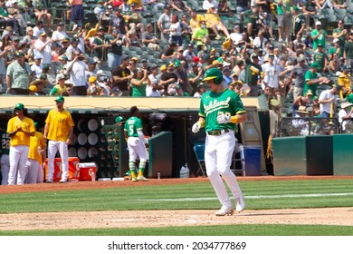 Oakland, California - August 28, 2021: Oakland Athletics' Matt Chapman #26 Trots Home After Hitting A Home Run Against The New York Yankees At RingCentral Coliseum.