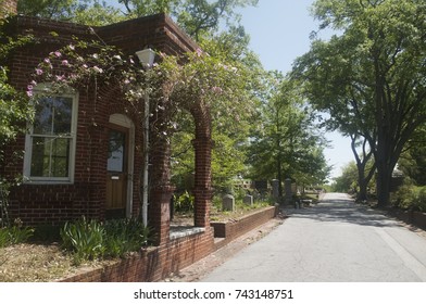 Oakland Cemetery In Atlanta GA