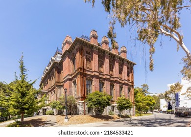 Oakland, USA - May 18, 2022: University Building In Oakland, USA.