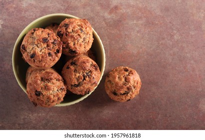 Oat, Raisin And Bran Muffins