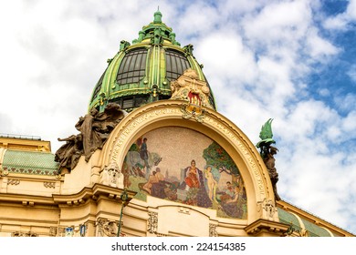 Obecni Dum (Municipal House) In Prague