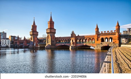 Oberbaum Bridge In Belin, Germany