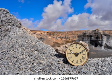 Object in the Dry Desert